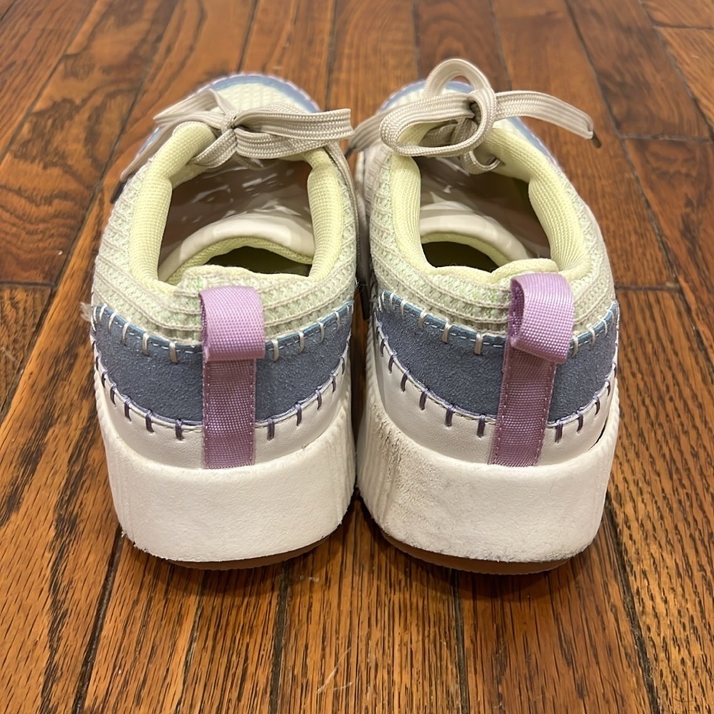 Nicole Miller New York Brita Woven Rainbow Pastel Platform Sneakers - Picture 6 of 10